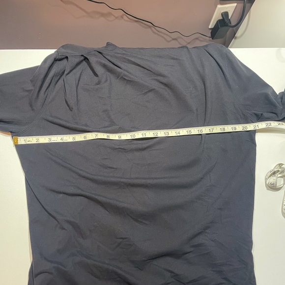 **SOLD** Lululemon | Morning Miles Long sleeve *Rulu - Picture 7 of 7